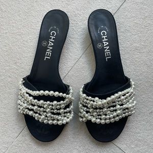 CHANEL pearl slides SIZE37